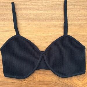 ARITZIA BABATON SCULPT KNIT BRA TOP